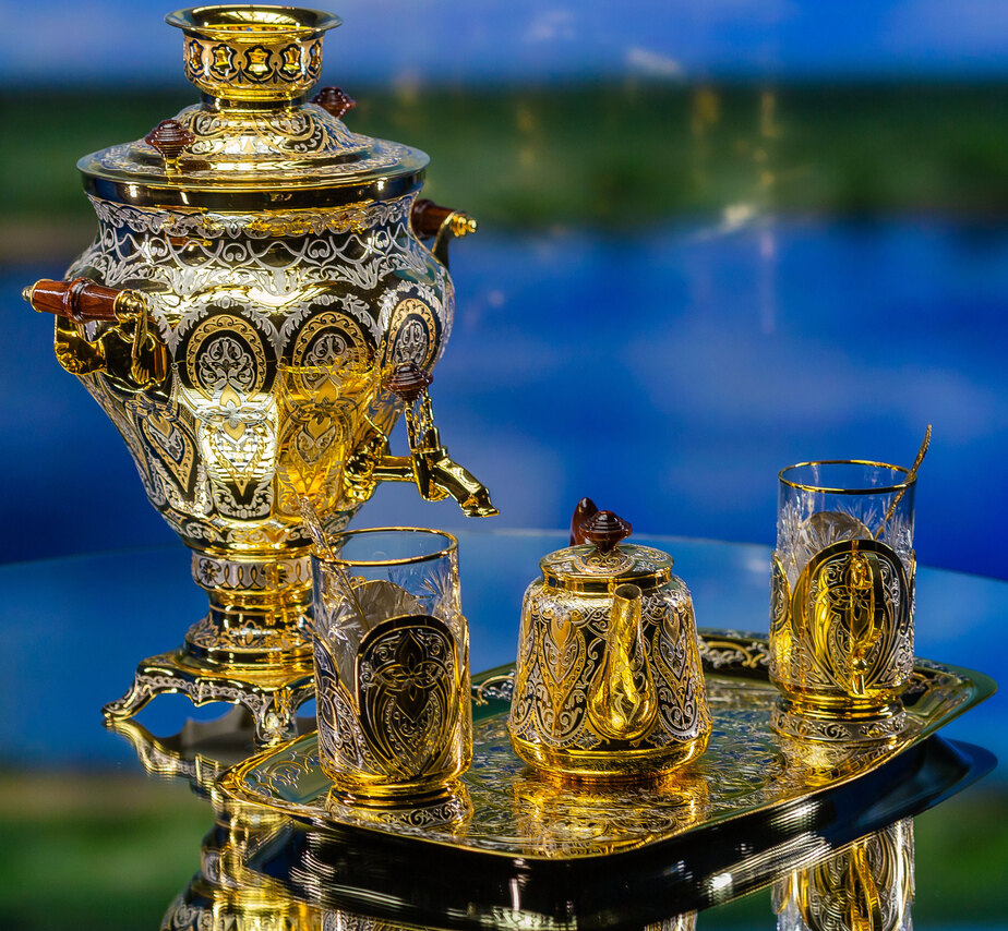 Набор для чая "Русские Традиции" самовар, подстаканники, блюдо арт. 145-4